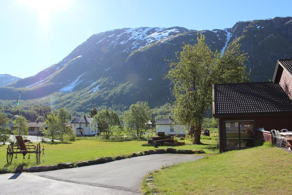 Skysstasjonen Cottages Røldal Kültér fotó